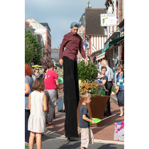 Arts du Cirque, Jonglerie, Echassiers